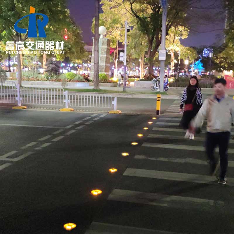 Led Road Studs Are Used In Intelligent Crosswalk System